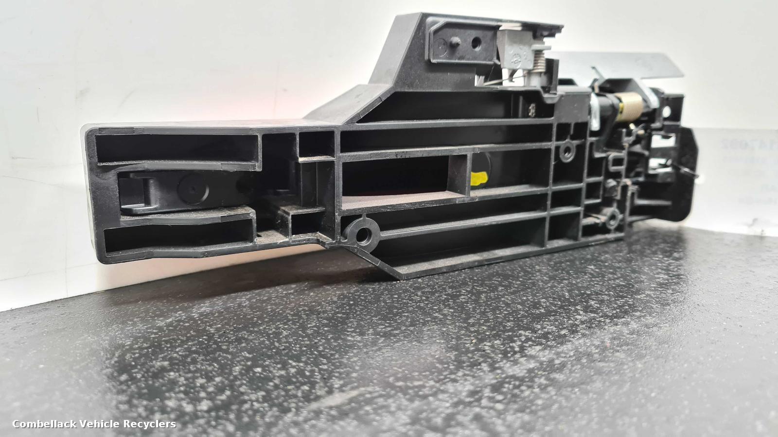 Part details for RENAULT KADJAR Mk1 Rear Right Outer Door Handle