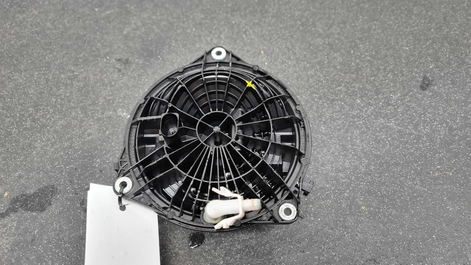 twAG13579 Part details for VOLKSWAGEN GOLF Mk7 5G Tailgate Handle, part