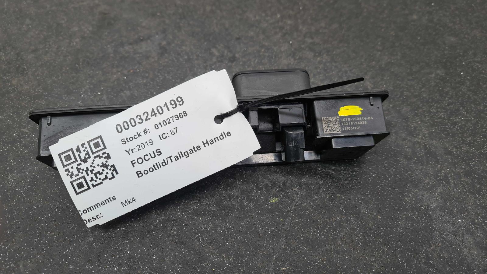Part details for FORD FOCUS Mk4 Tailgate Handle With Rear View