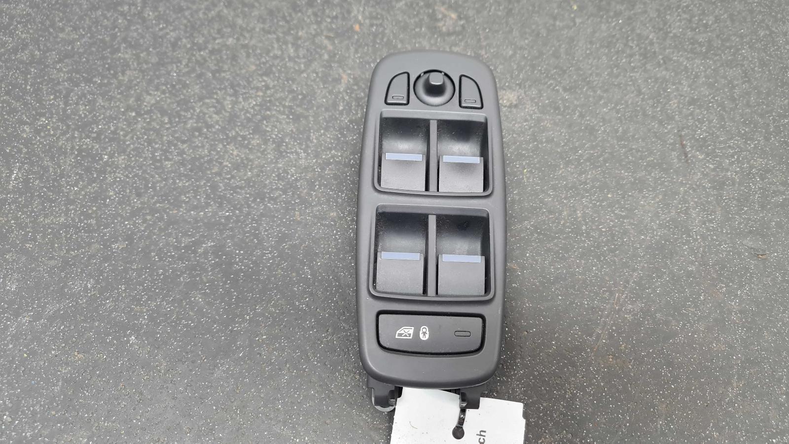 Part details for JAGUAR XE Mk1 Front Right Master Elect. Window